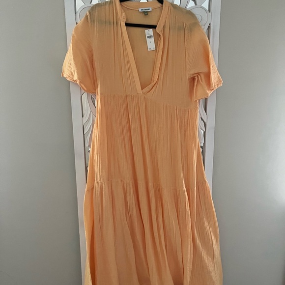 cel andine Dresses & Skirts - Chic Apricot V-Neck Midi Dress